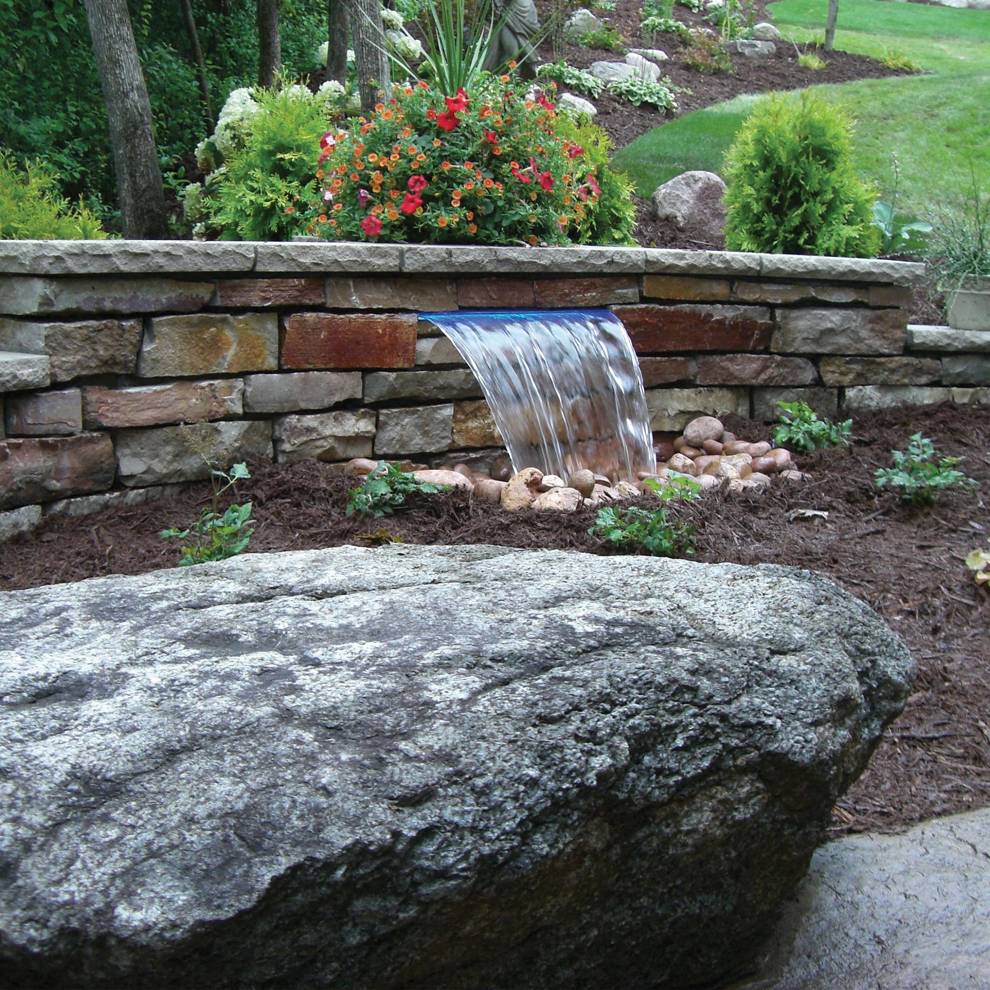 Photo of Atlantic-Oase Colorfalls Spillways